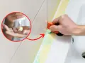 Jak usunąć silikon? W małym kółku widać, jak wyciska się go na dłoń, a potem narzędziem usuwa ze spoiny w wannie.