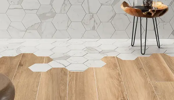 Co na podłogę w przedpokoju: najlepsze materiały na trwałość i styl