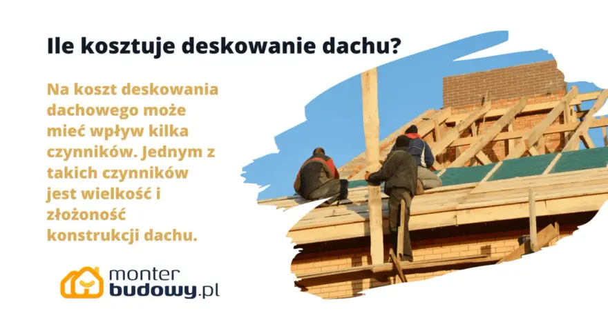 Pracownicy montują deskowanie dachu. Koszt deskowania dachu zależy od jego wielkości i złożoności konstrukcji.
