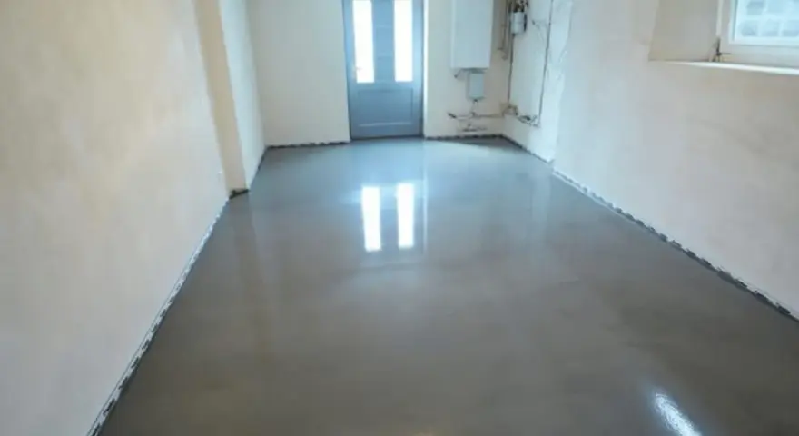 Czym wyłożyć podłogę w piwnicy? Najlepsze materiały i porady